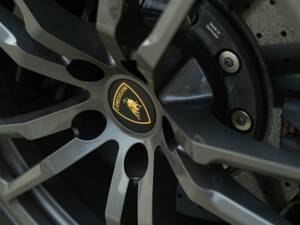 Image 21/50 of Lamborghini Gallardo LP 570-4 Superleggera (2011)