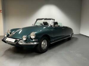 Image 1/15 de Citroën DS 21 (1969)
