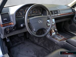 Image 14/17 of Mercedes-Benz S 320 (1995)