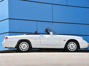 Imagen 12/17 de Alfa Romeo 2.0 Spider (1992)