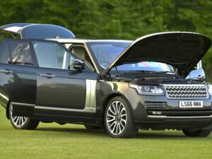 Bild 18/50 von Land Rover Range Rover Autobiography SDV8 (2017)