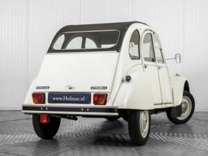 Image 40/50 of Citroën 2 CV 6 (1988)