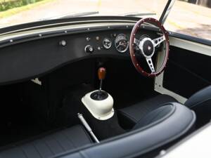 Image 11/20 of Austin-Healey Sprite Mk I (1961)