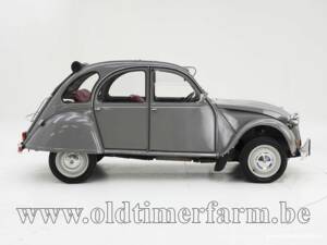 Image 9/15 de Citroën 2 CV 6 (1982)