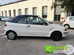 Image 4/10 of FIAT Punto Cabrio S (1995)