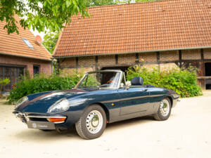 Image 9/83 de Alfa Romeo 1750 Spider Veloce (1969)