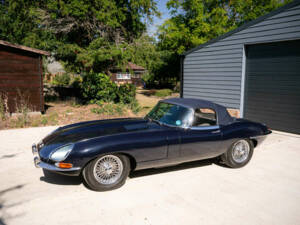 Immagine 31/45 di Jaguar E-Type 4.2 (1966)
