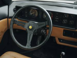 Image 41/67 de Ferrari Mondial 8 (1981)