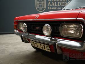 Image 26/50 of Opel Commodore 2,5 GS&#x2F;E (1970)