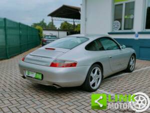 Image 6/10 of Porsche 911 Carrera 4 (1999)