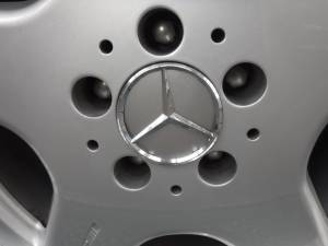 Immagine 36/49 di Mercedes-Benz SL 500 (2000)