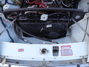 Bild 27/50 von MG MGB (1972)