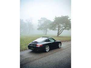 Immagine 18/50 di Porsche 911 Carrera (1999)