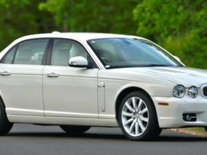 Image 6/50 of Jaguar XJ 8 4.2 (2008)