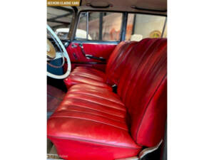 Imagen 17/20 de Mercedes-Benz 220 S b (1963)