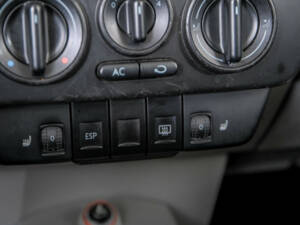 Bild 25/50 von Volkswagen New Beetle 2.0 (2003)