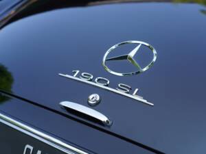 Image 8/16 of Mercedes-Benz 190 SL (1963)