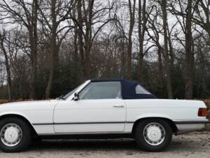 Bild 6/33 von Mercedes-Benz 280 SL (1985)