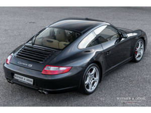 Bild 3/26 von Porsche 911 Carrera 4S (2006)