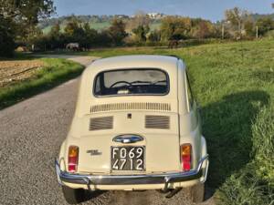 Image 9/43 of FIAT 500 L (1972)