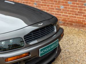 Image 14/50 de Aston Martin DB 7 Vantage Volante (2000)