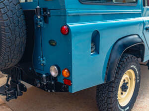 Image 53/58 of Land Rover Defender 110 (1995)