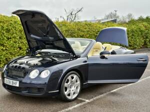 Image 25/50 de Bentley Continental GTC (2008)