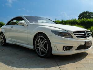 Immagine 15/50 di Mercedes-Benz CL 63 AMG (2009)