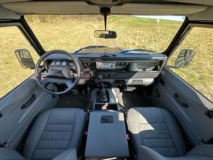 Image 44/47 of Land Rover Defender 110 Td5 (2000)