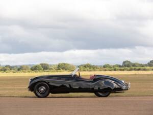 Image 6/32 of Jaguar XK 120 OTS (1950)