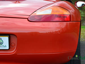 Immagine 26/50 di Porsche Boxster (2002)