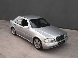 Imagen 1/41 de Mercedes-Benz C 36 AMG (1995)