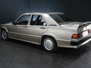 Image 3/30 of Mercedes-Benz 190 E 2.3-16 (1984)