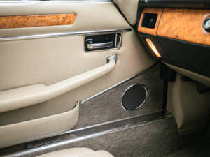 Image 19/33 of Jaguar XJ-S 3.6 (1991)