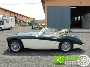 Image 3/10 de Austin-Healey 3000 Mk II (BJ7) (1966)