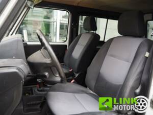 Image 5/10 of Mercedes-Benz 240 GD (SWB) (1985)