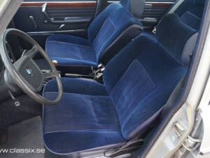 Bild 9/15 von BMW 3,0 L (1975)