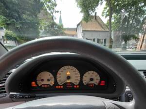 Immagine 6/18 di Mercedes-Benz CLK 200 (1999)