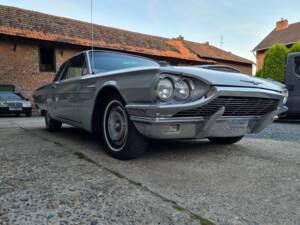 Image 13/43 of Ford Thunderbird Landau Coupe (1965)