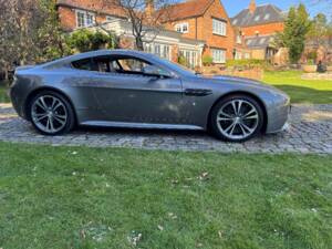 Afbeelding 15/49 van Aston Martin V12 Vantage (2009)