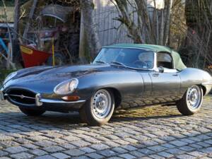 Bild 39/52 von Jaguar E-Type 4.2 (1965)