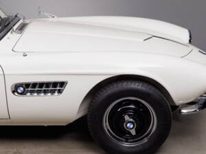 Image 16/43 of BMW 507 (1959)
