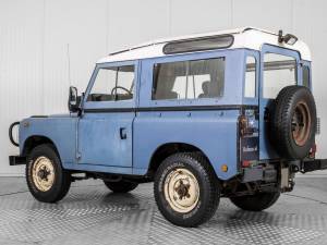 Image 8/50 of Land Rover 88 (1979)