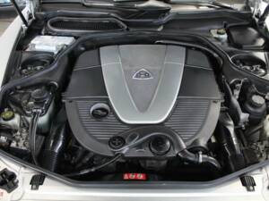 Image 20/20 of Maybach 57 (2004)