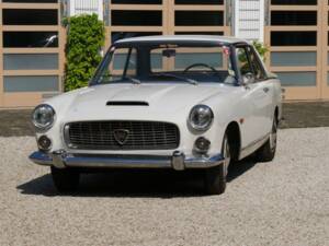 Image 2/10 of Lancia Flaminia Coupe Pininfarina (1961)