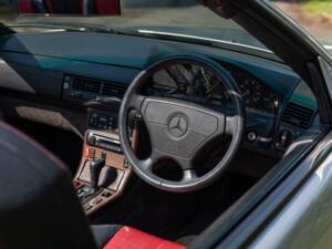 Image 50/50 of Mercedes-Benz SL 320 &quot;Mille Miglia&quot; (1995)
