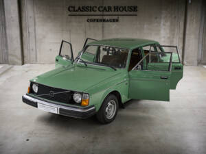 Bild 89/98 von Volvo 244 DL (1975)