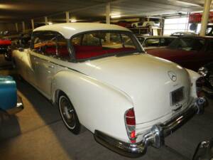 Image 3/28 de Mercedes-Benz 300 d (1960)