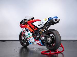 Image 5/50 de Ducati DUMMY (2010)