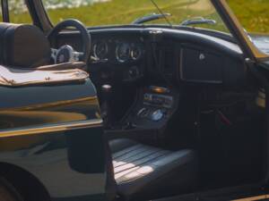 Imagen 4/31 de MG MGB GT (1974)